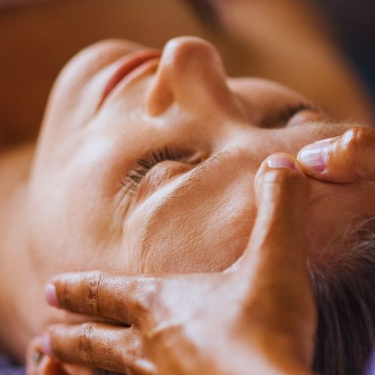 Where to Get Safe Skin Treatment in Aligarh Near You